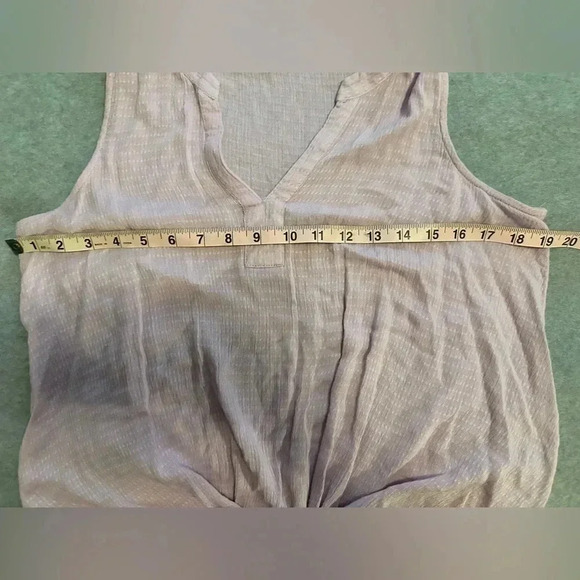 Skies are blue lilac sleeveless blouse size M - Picture 4 of 7